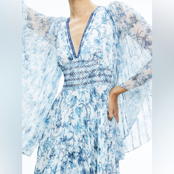 Alice and Olivia SION SUNBURST PLEATED MAXI DRESS New Season - Picture 4 of 10